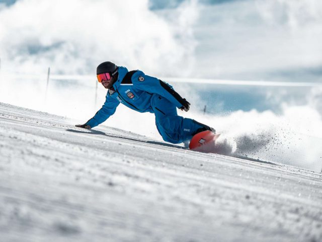 Snowboard